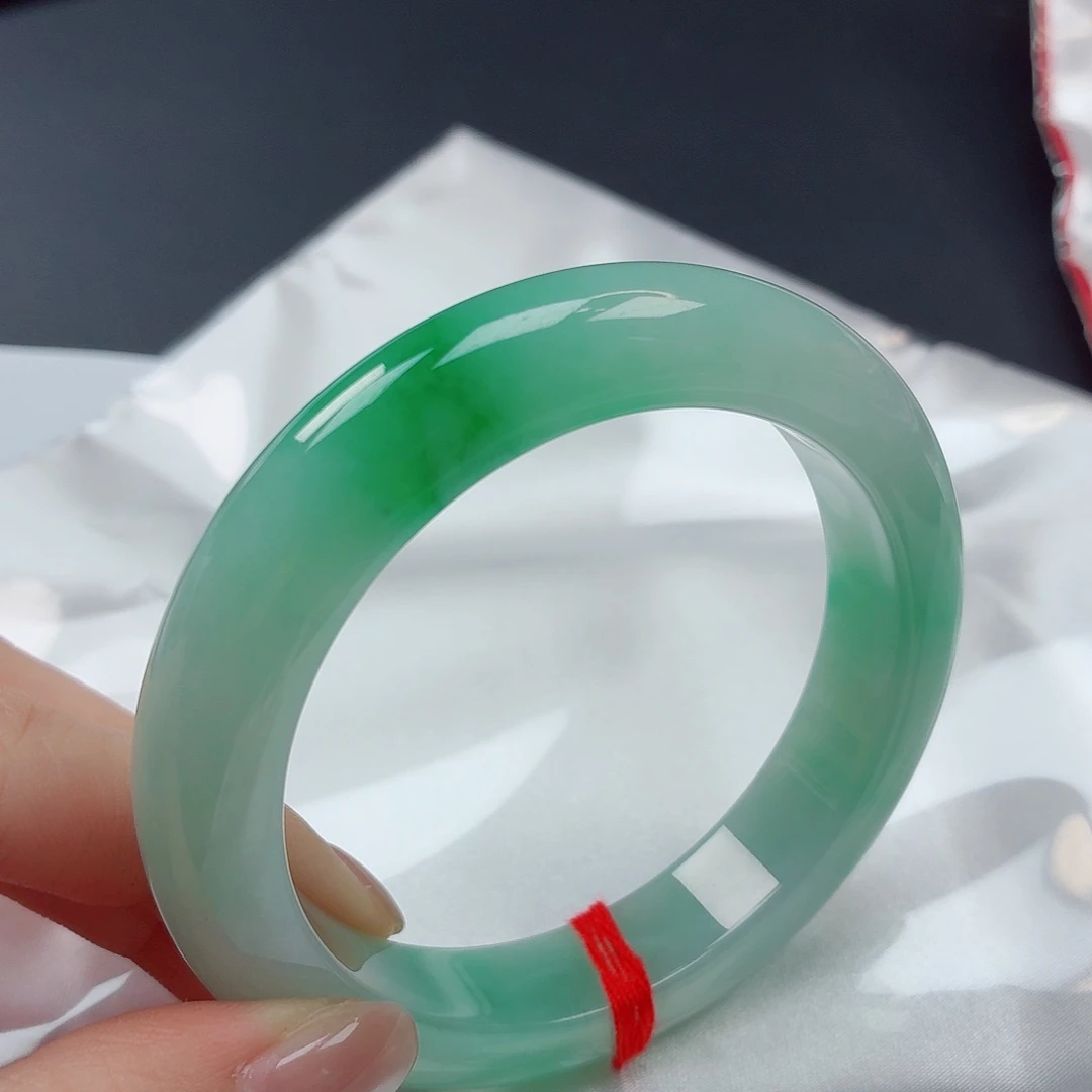 翡翠未镶嵌手镯56