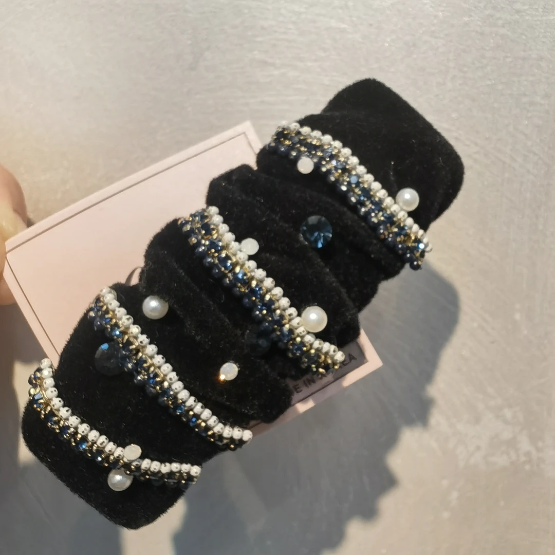 B856蓝色链条告告闪闪褶皱掰掰夹