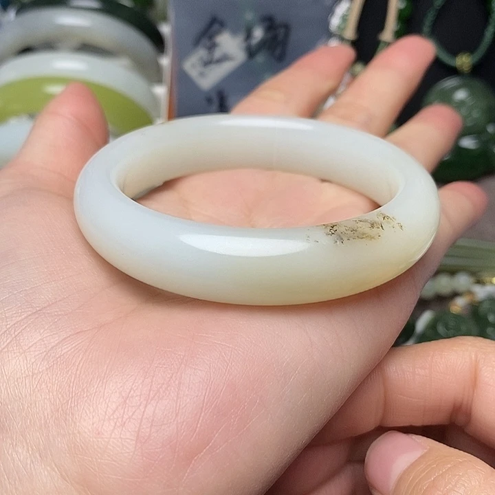 和田玉未镶嵌手镯55 56