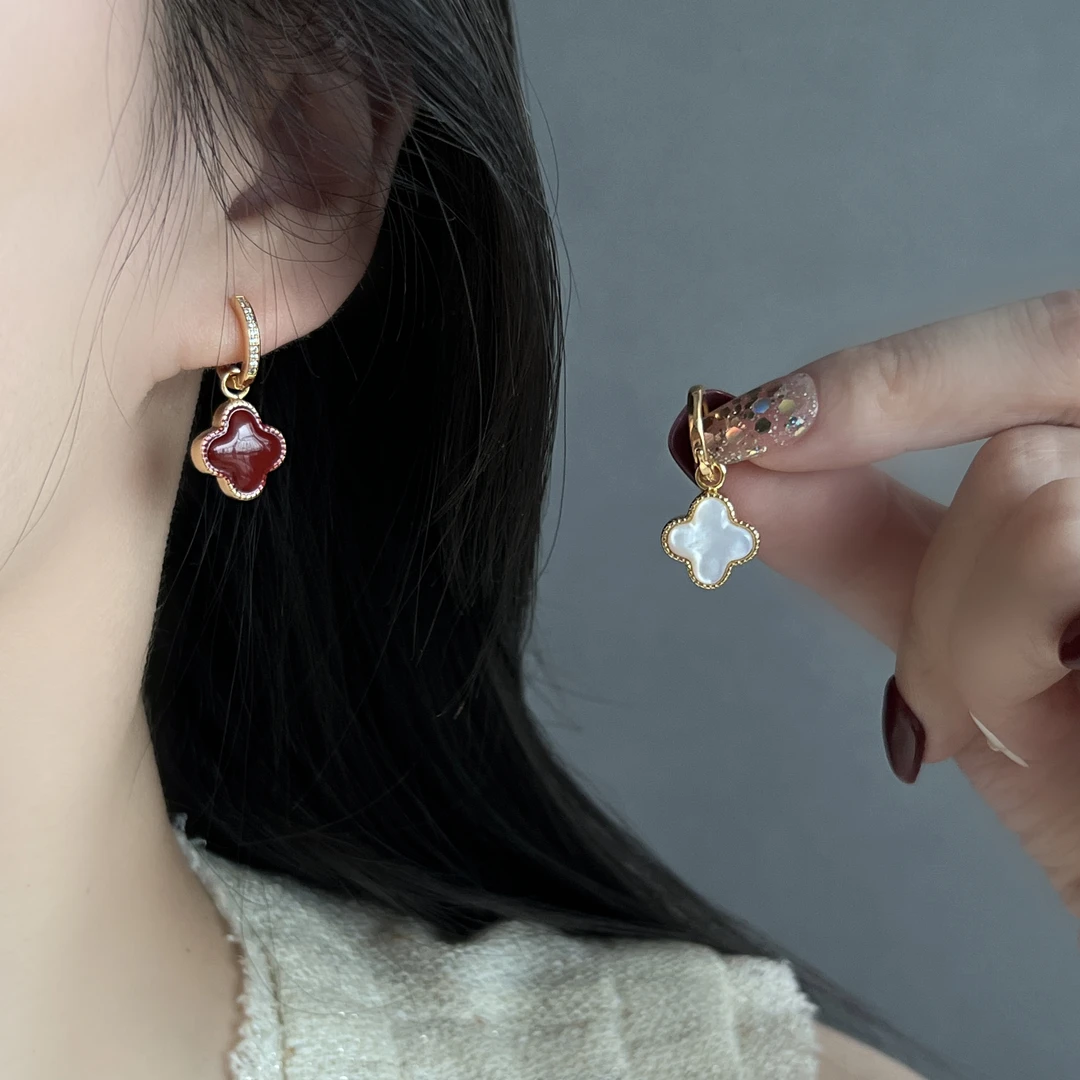 黑糖【耳饰】 复古红双面幸运草耳扣轻奢高级百搭耳环E1829
