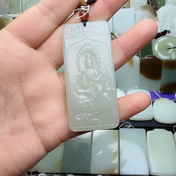 颈饰未镶嵌和田玉