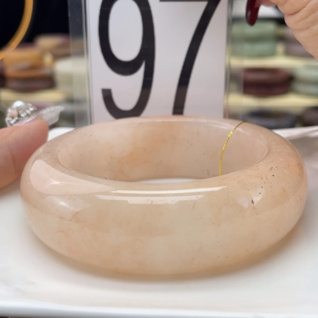 【闪购商品】石英质玉手镯未镶嵌