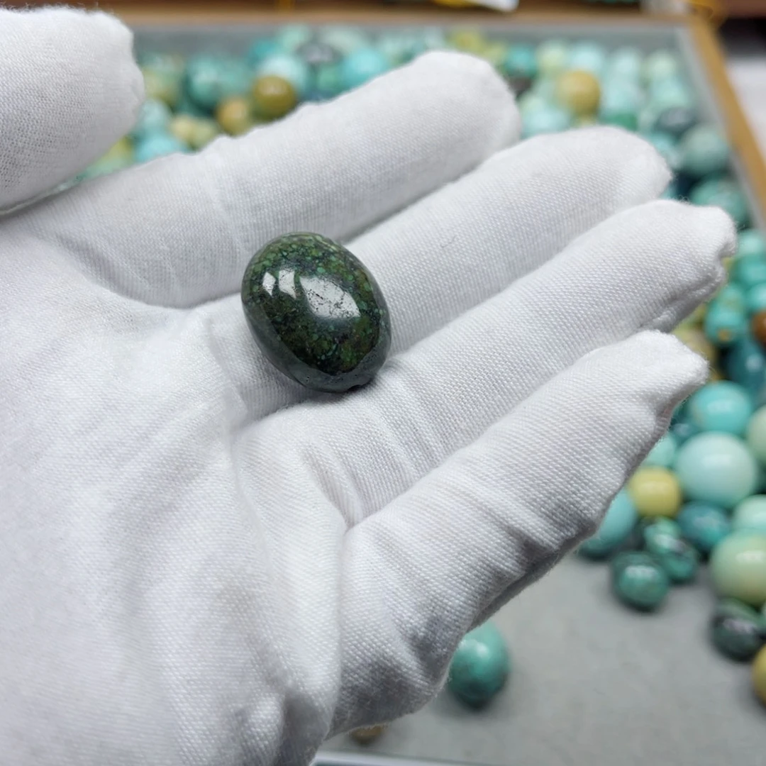 绿松石未镶嵌挂件