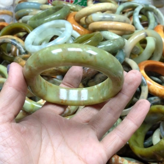 未镶嵌蛇纹石玉手镯简****