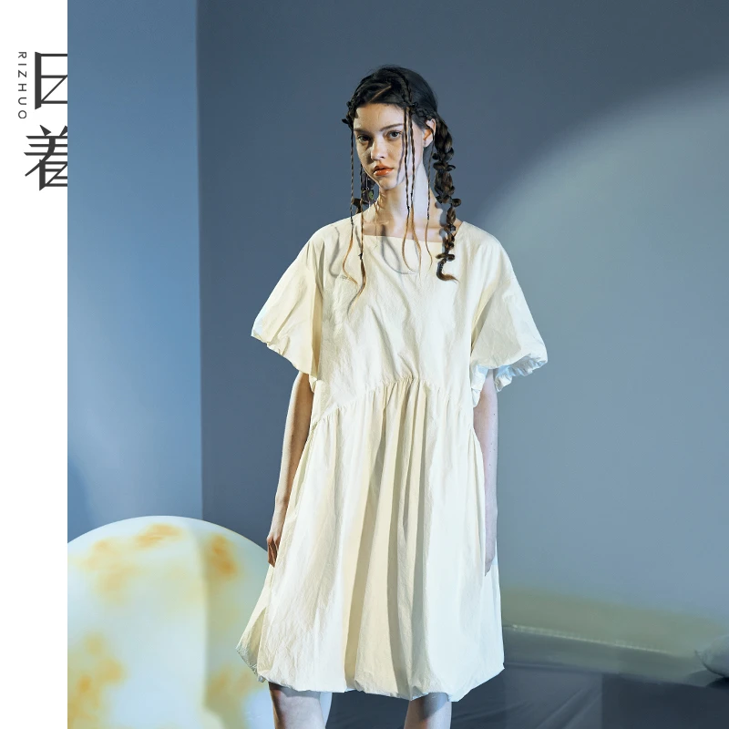 日着原创2025年夏新款泡泡袖连衣裙百搭宽松显瘦裙子女RD2626L1