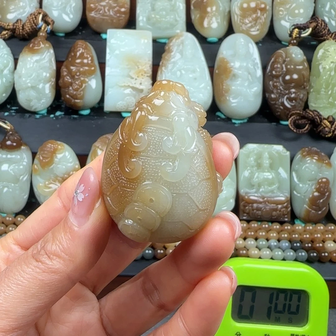 温***值和田玉未镶嵌挂件