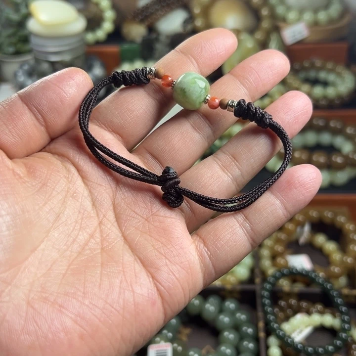 蛇纹石玉未镶嵌手链