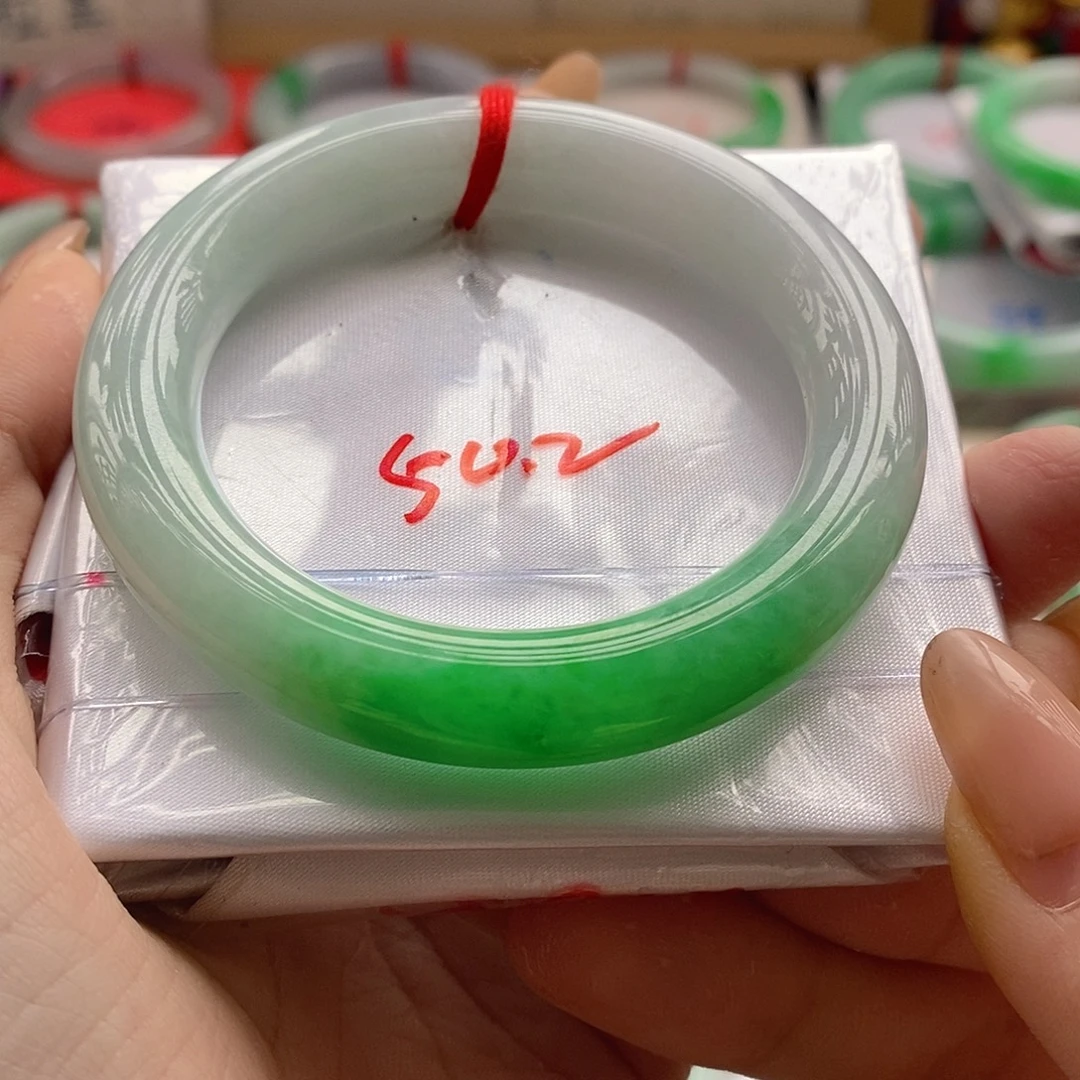 雨***露翡翠未镶嵌手镯手镯