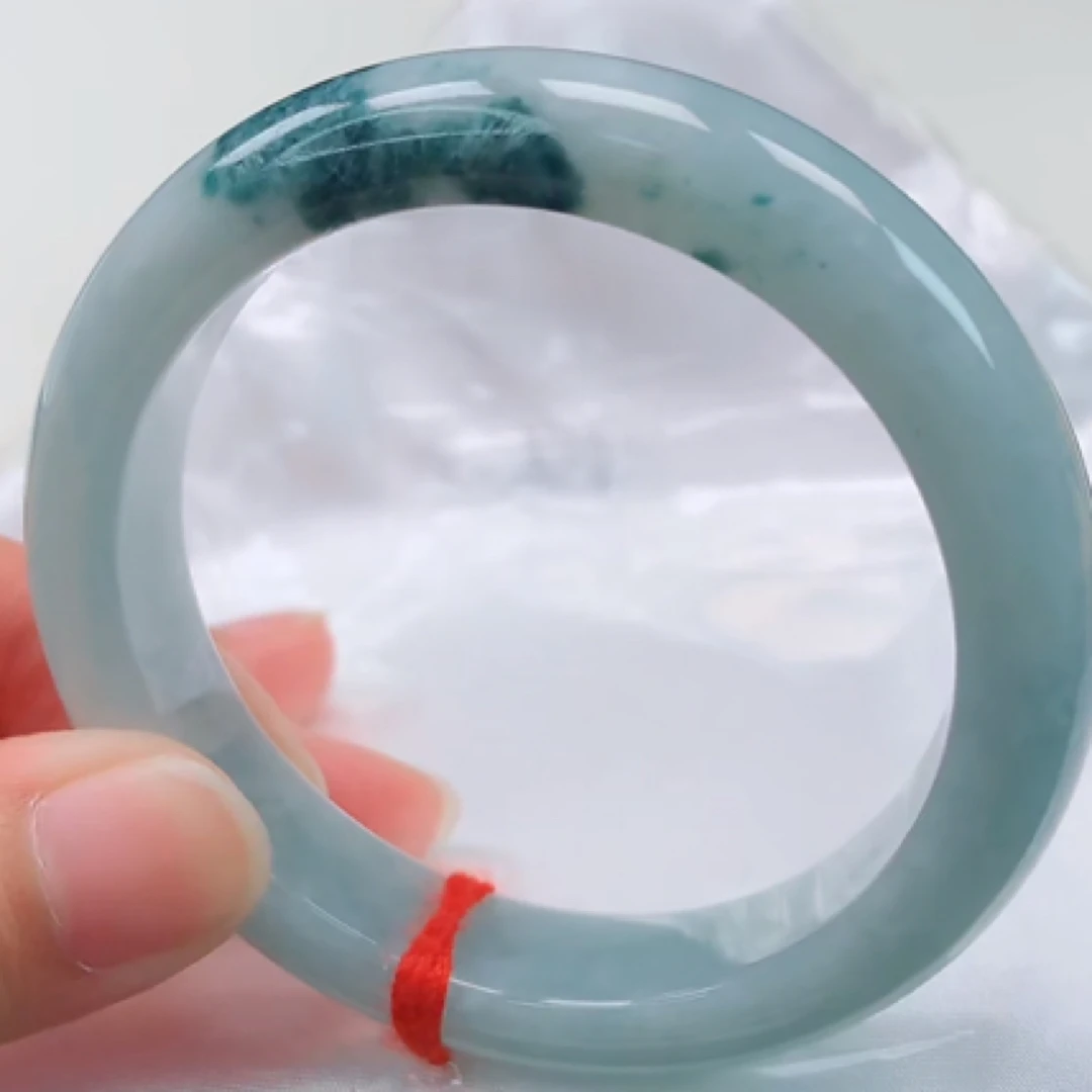 天然翡翠A货飘花手镯53圈口