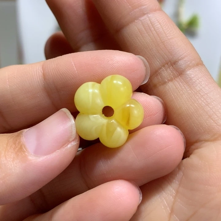 裸石蜜蜡未镶嵌配饰