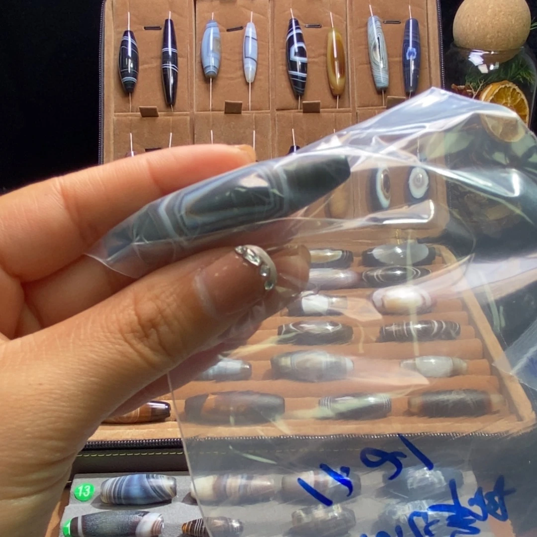 目***乐玛瑙/玉髓未镶嵌颈饰