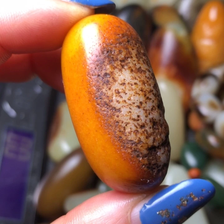 和田玉未镶嵌珠宝奇石