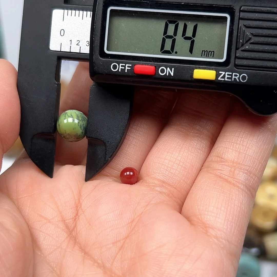 南红玛瑙未镶嵌珠宝奇石