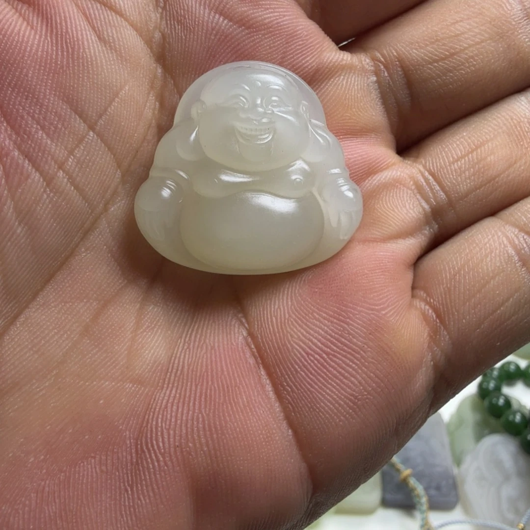 和田玉未镶嵌吊坠(赠链)