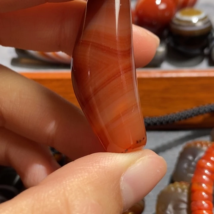 用***风玛瑙/玉髓未镶嵌颈饰