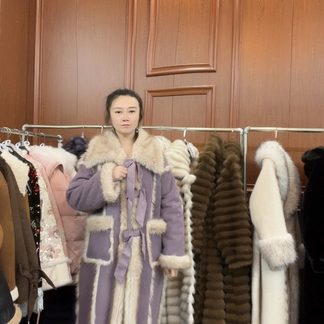 紫色蝴蝶结女装外套