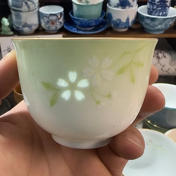 玲珑茶杯带底款一个