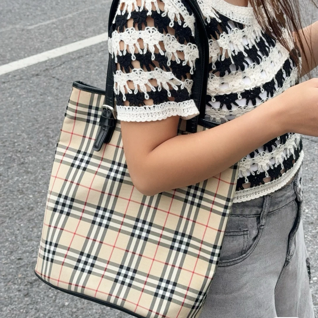 95新 BURBERRY/博柏利 巴宝莉水桶托特包