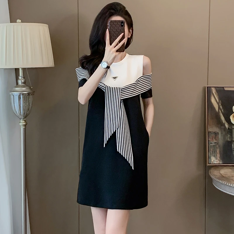 设计感露肩连衣裙女2025年夏季新款气质假两件时尚洋气减龄小黑裙