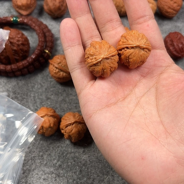 文玩核桃吊坠小南瓜