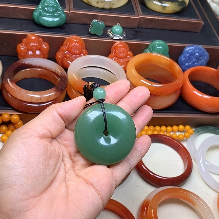 石英质玉未镶嵌手链