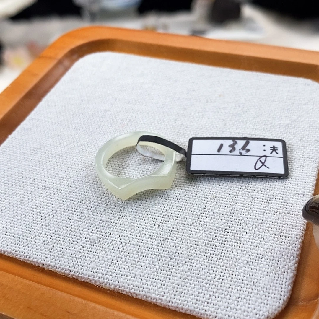 和田玉未镶嵌戒指63晴水猫耳朵内径16.1港码12