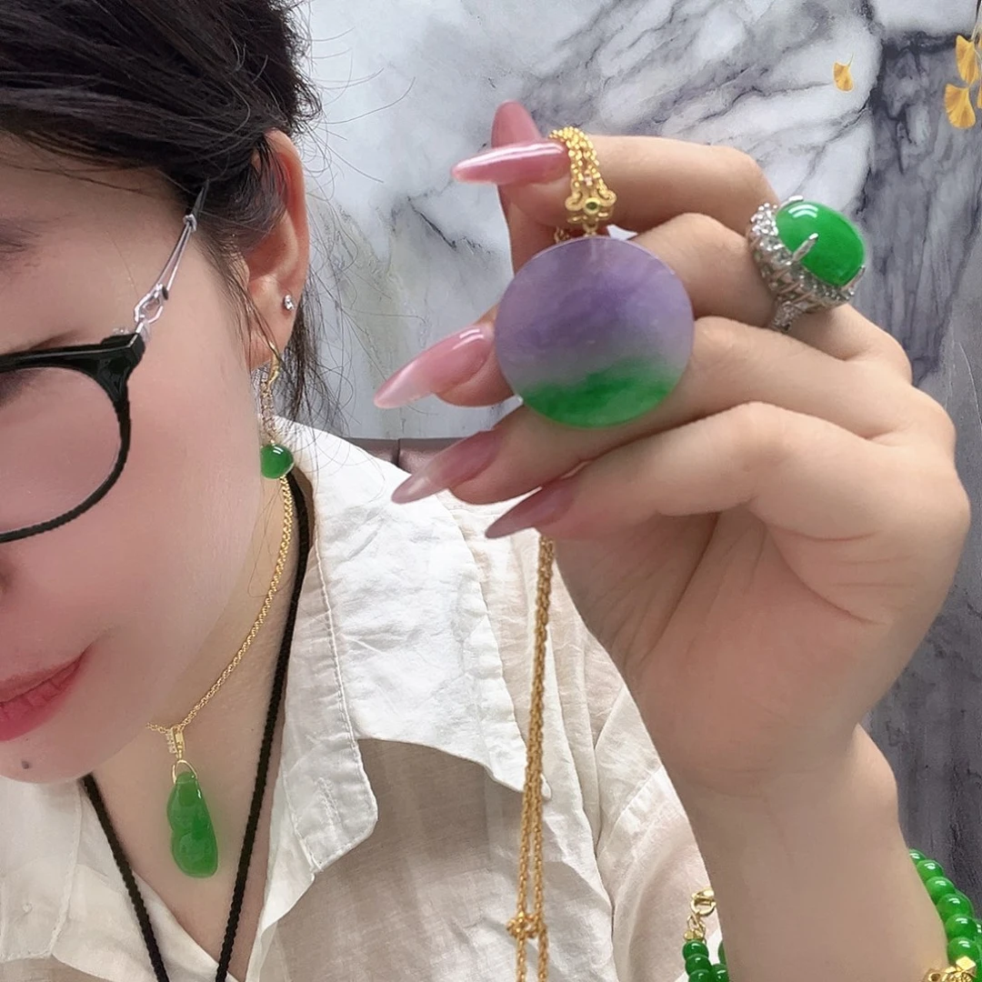 翡翠未镶嵌颈饰人工