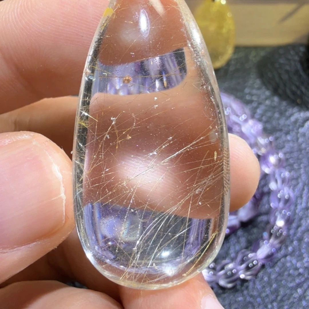 韋***泓吊坠(赠链)未镶嵌发晶