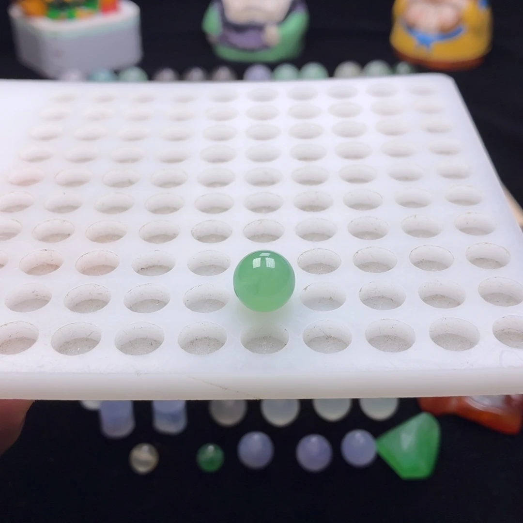 翡翠未镶嵌手链10.5满冰绿圆珠