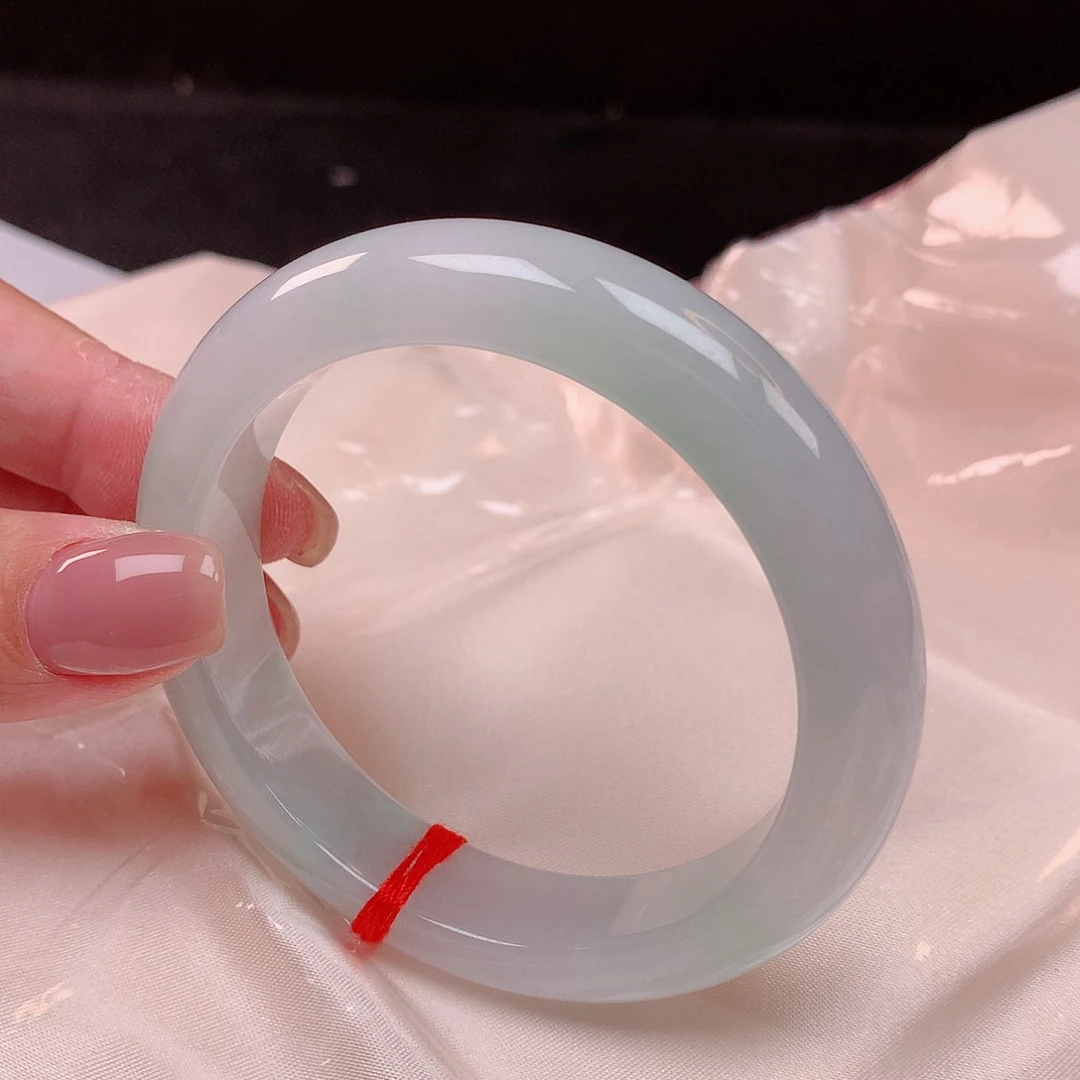 【闪购商品】未镶嵌手镯翡翠54+