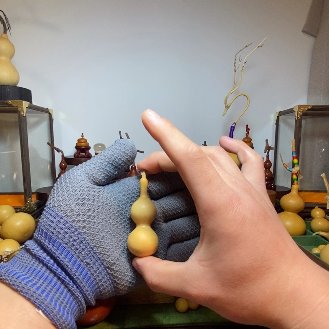 M***e精品天津嘴文玩葫芦