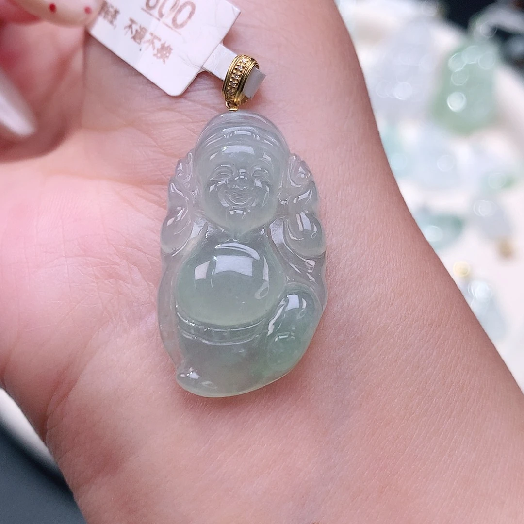 颈饰18K金镶嵌翡翠财神