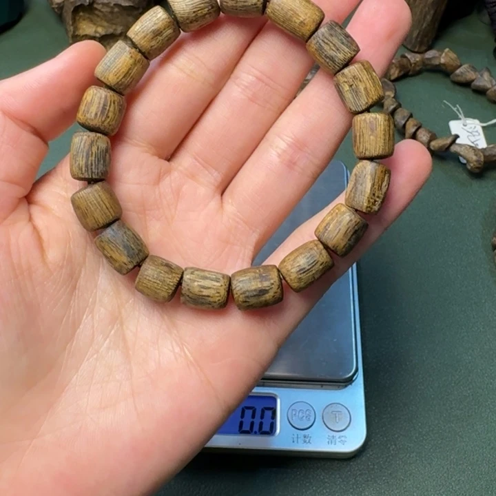 沉香手串海南油叶子树心油老料8.4克