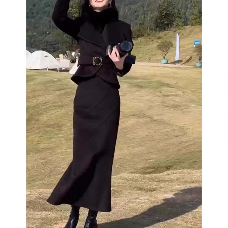 【两件套】【有里布】【含腰带】翻领外套半身裙春秋富家千金套装DM0180