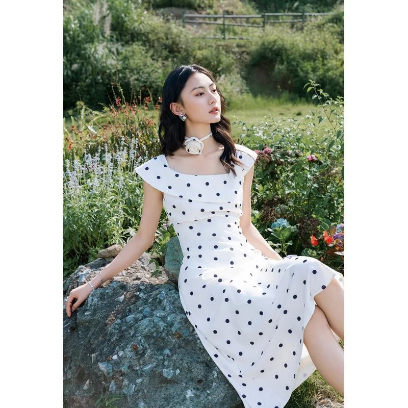 爱客2025波点斜领花朵夏季新款连衣裙YA25219L008