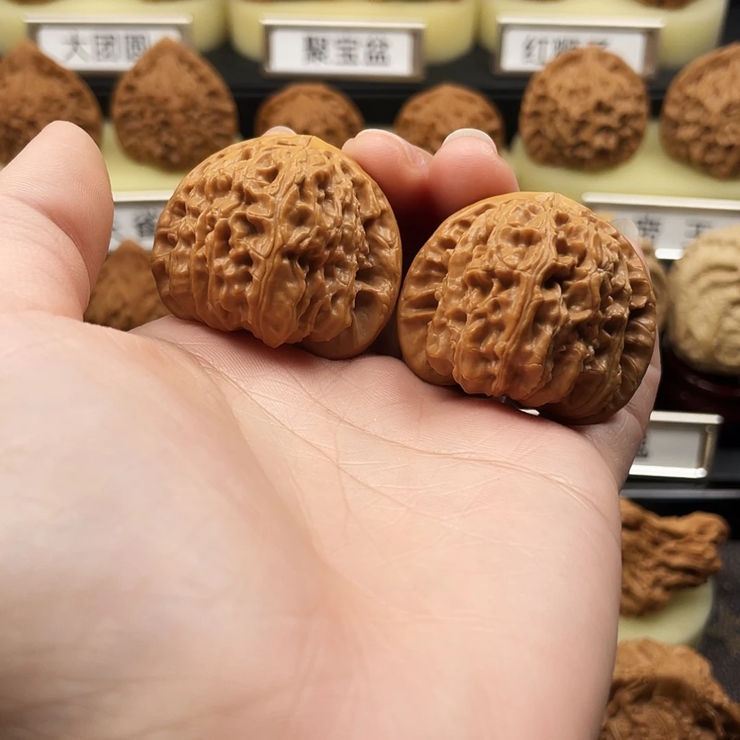 文玩核桃把件野***仔白狮子526