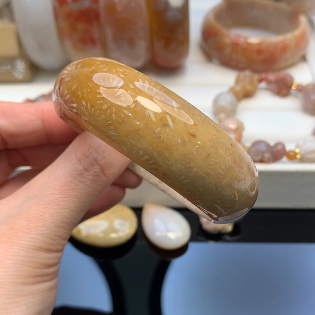 硅化珊瑚（珊瑚玉）手镯未镶嵌54.7口原800福利