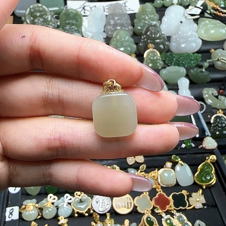 颈饰银S925镶嵌和田玉