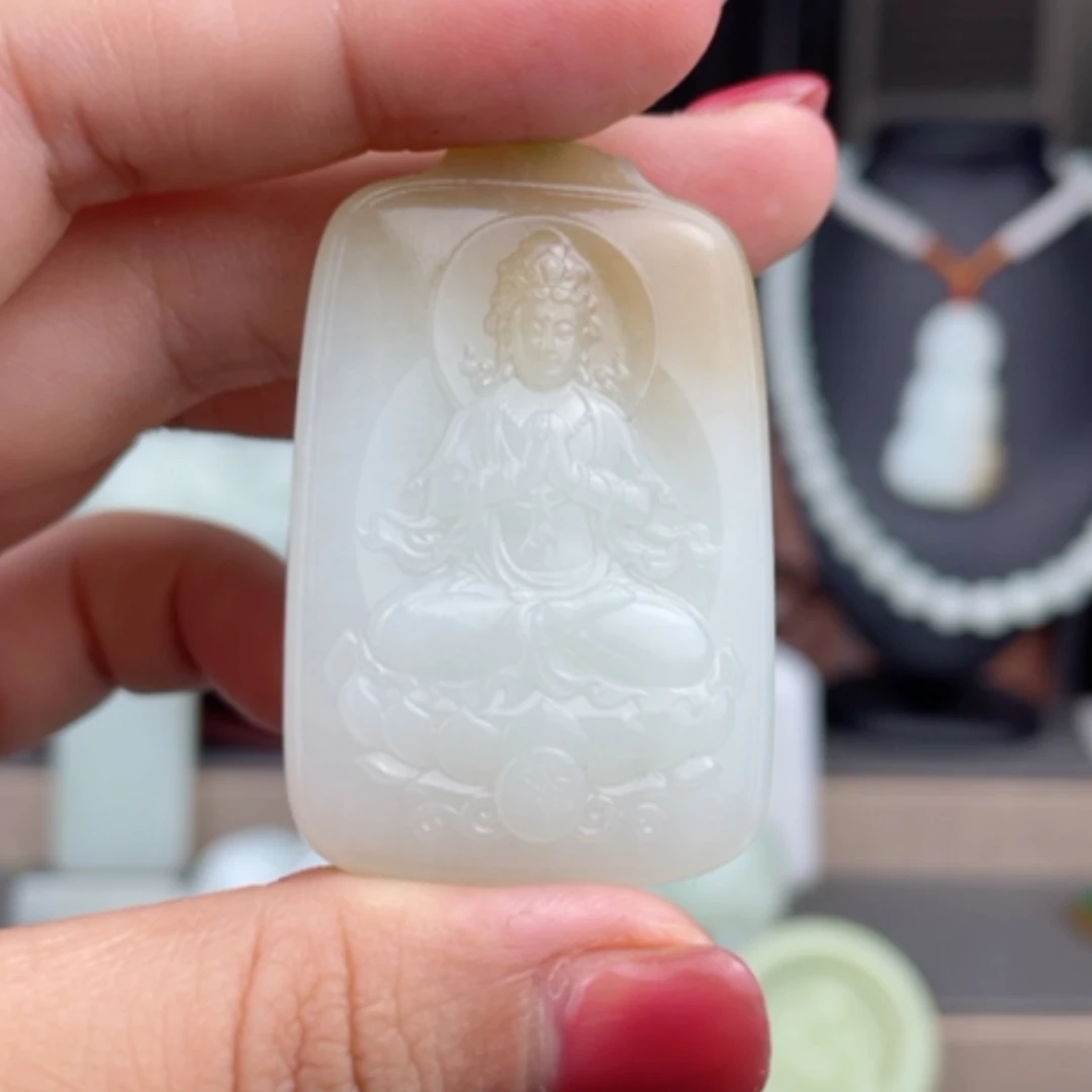 【闪购商品】颈饰未镶嵌和田玉