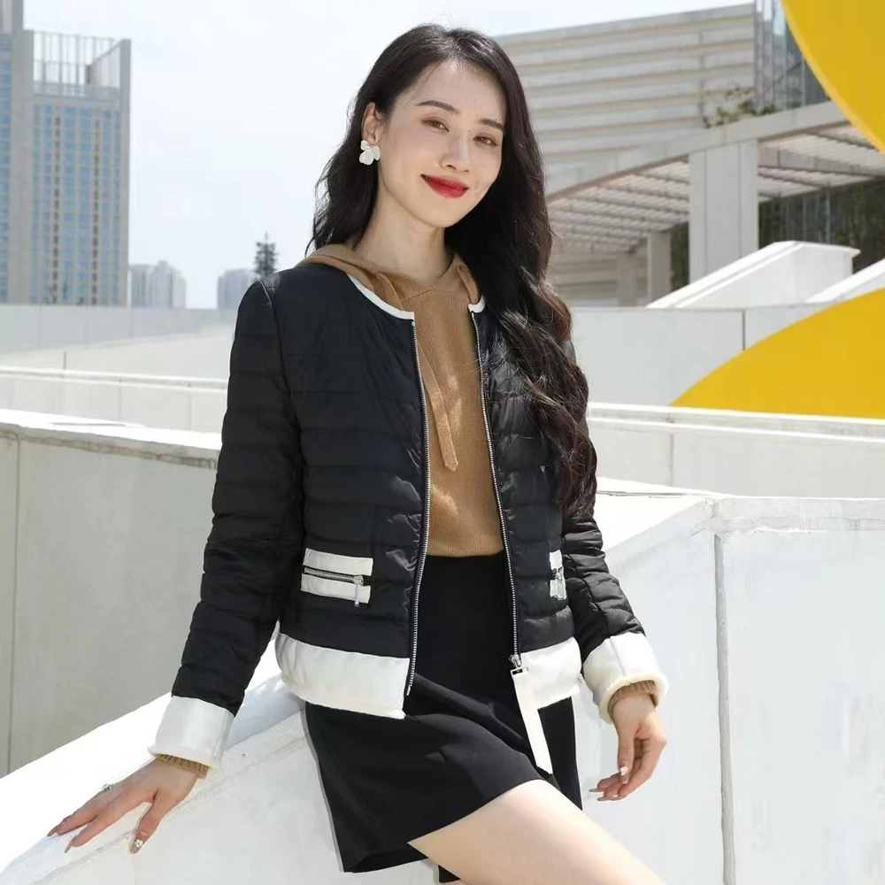 短款运动百搭保暖女款轻薄羽绒服