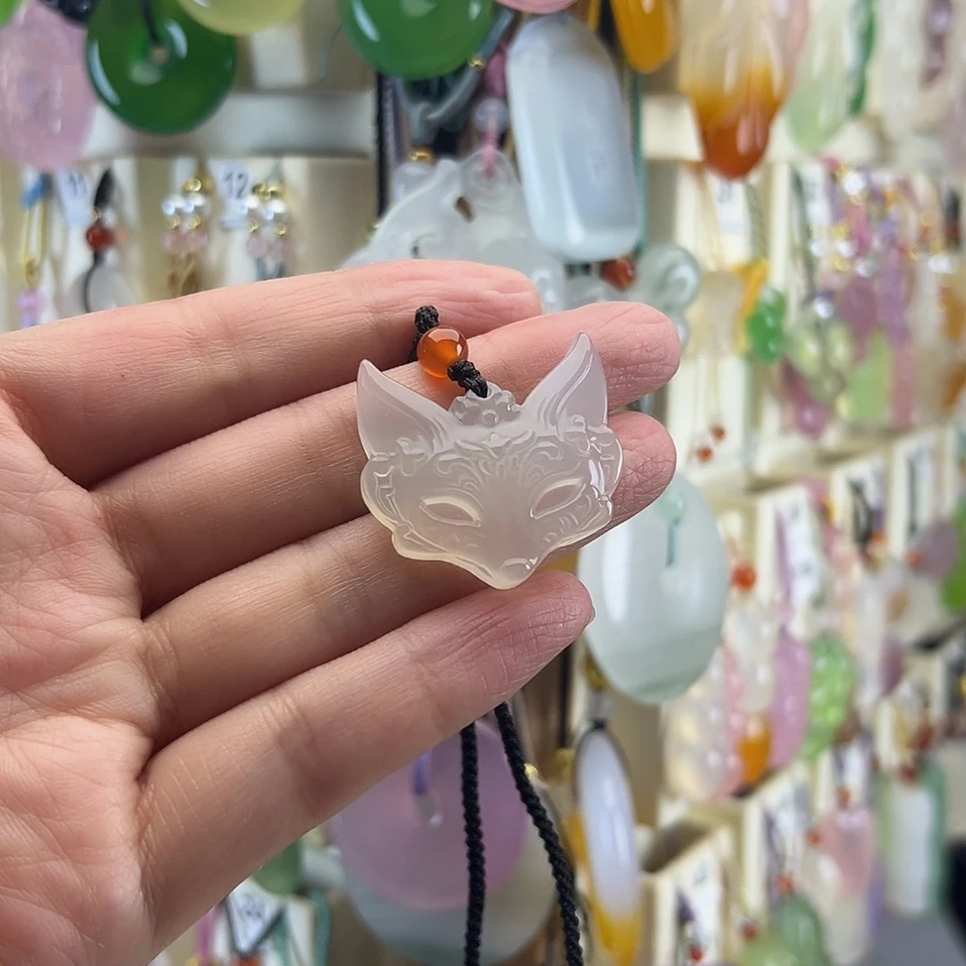 十***元玛瑙/玉髓未镶嵌颈饰