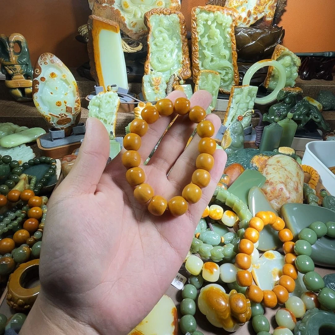 透闪石质玉未镶嵌珠宝奇石