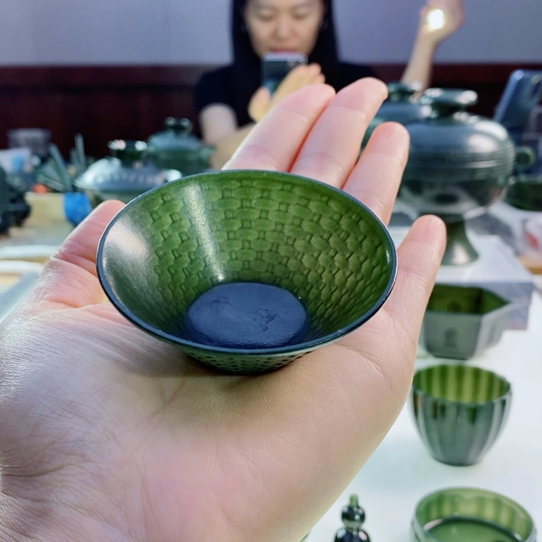 未镶嵌和田玉（青玉）摆件