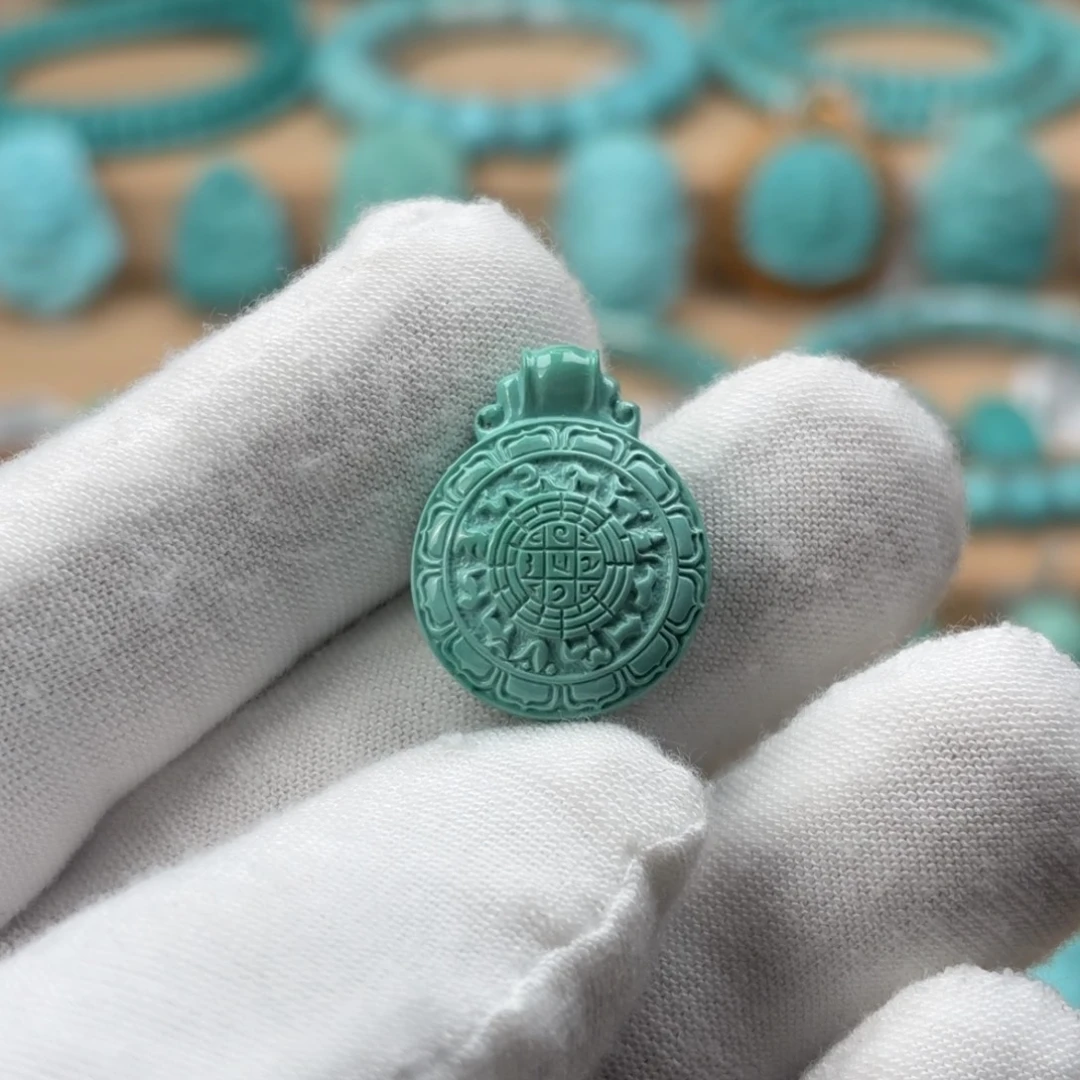 绿松石未镶嵌珠宝奇石