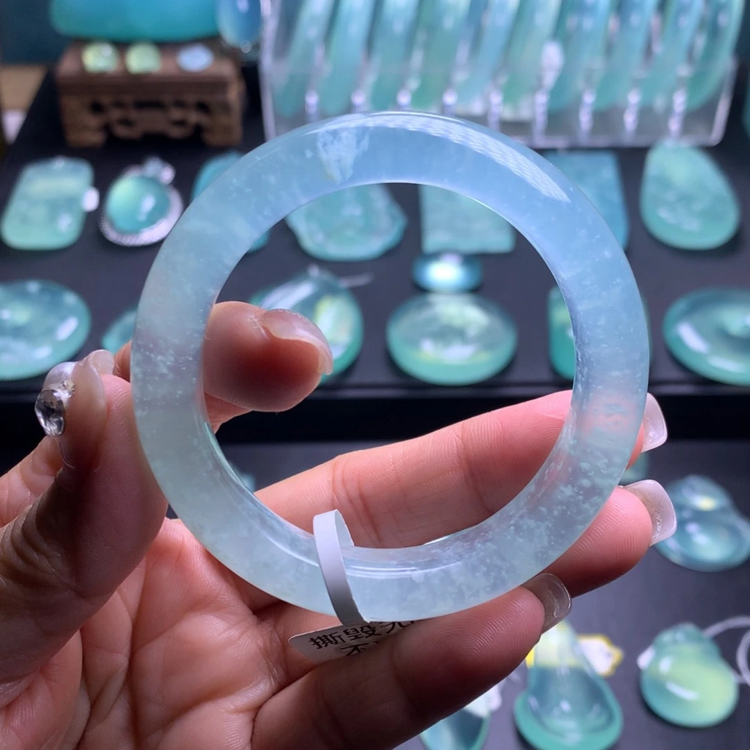 蛇纹石玉手镯50未镶嵌