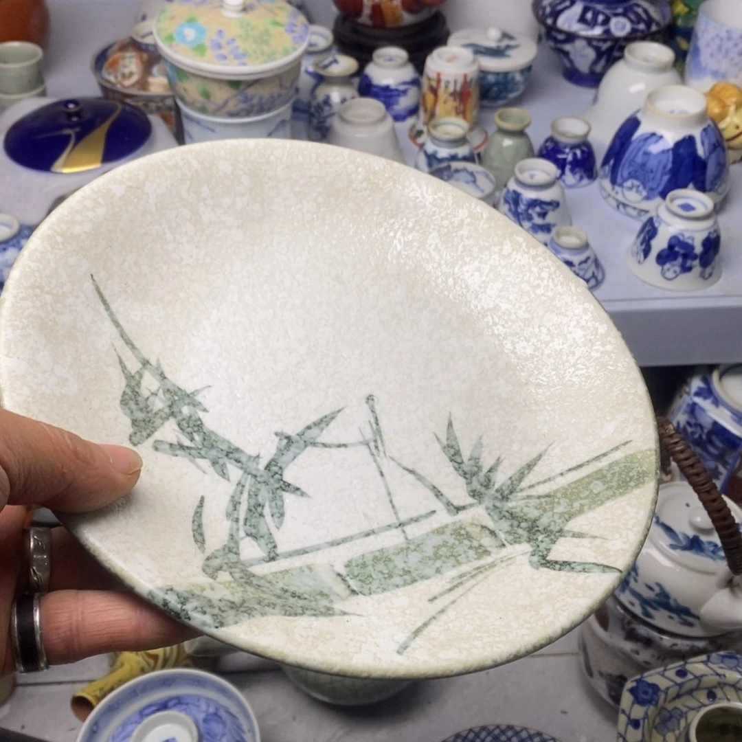 瓷片一天只喝一点奶茶一