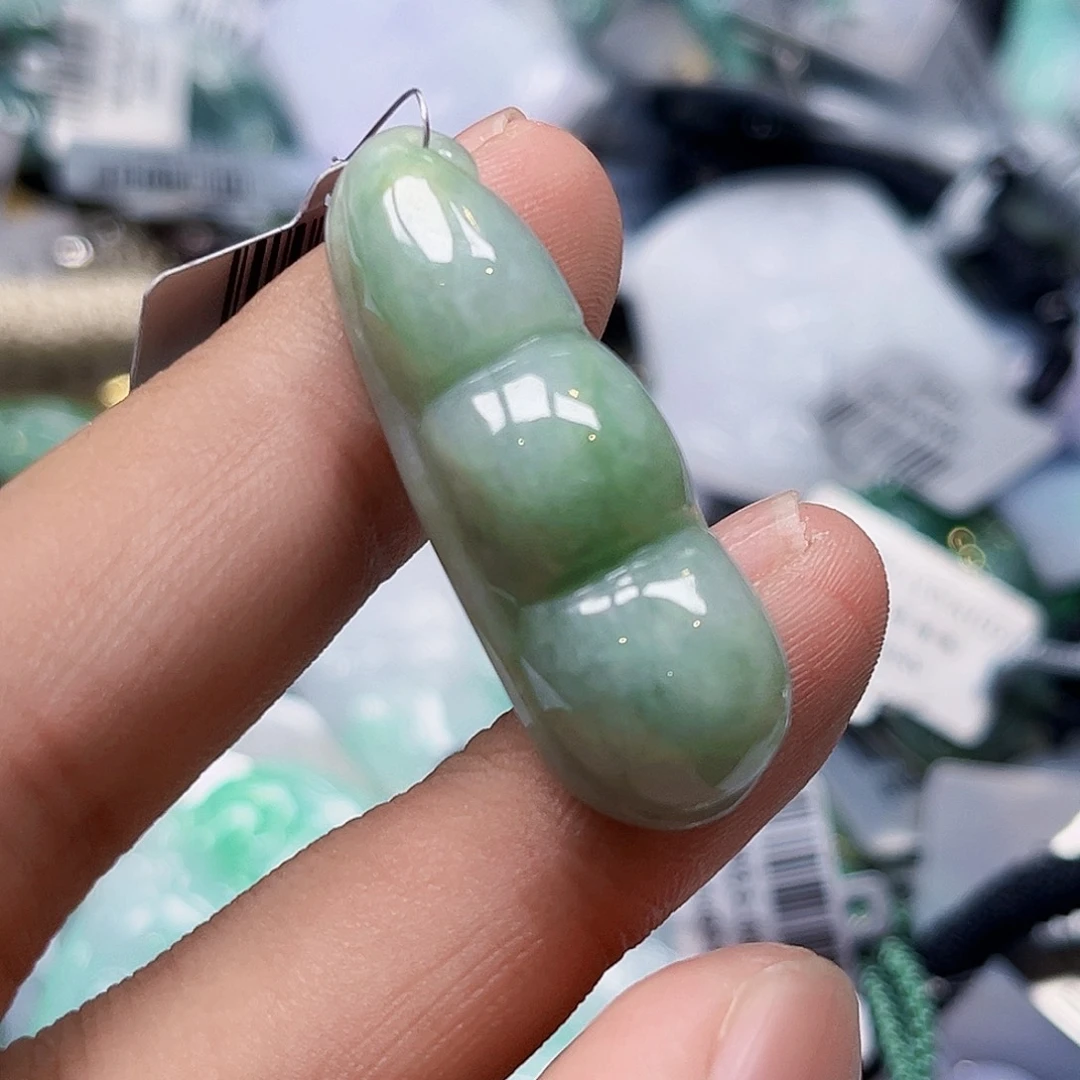 翡翠未镶嵌颈饰缅甸翡翠A货