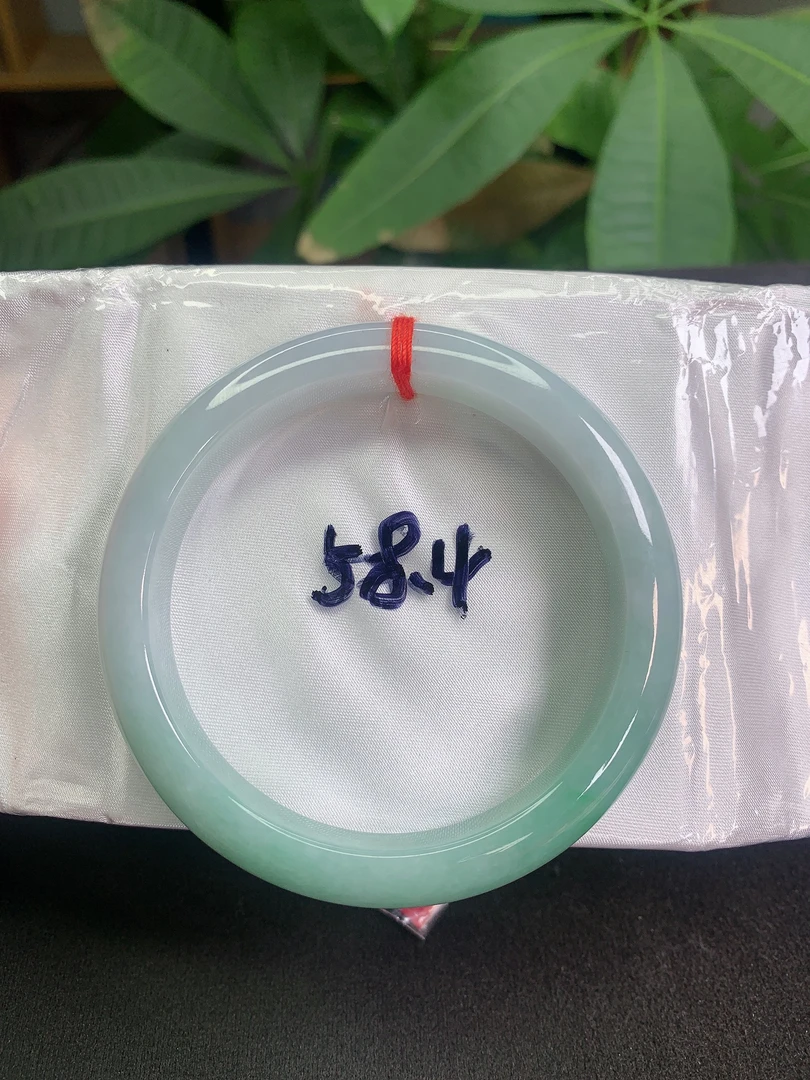 （183号）缅甸天然A货翡翠58圈口半山水正圈手镯