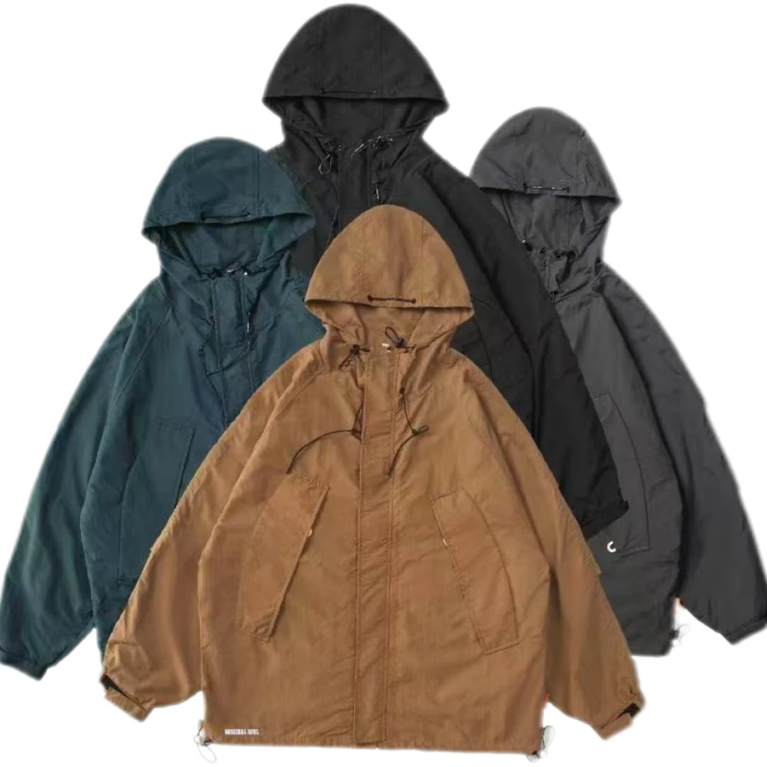 户外连帽简约纯色宽松冲锋衣夹克LKB6020