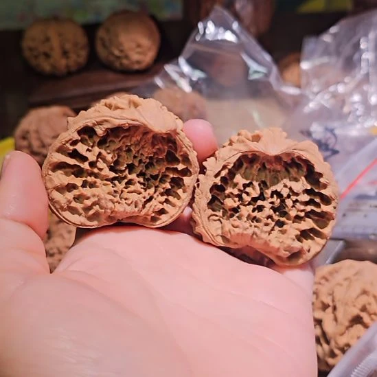 文玩核桃吊坠48聚宝盆